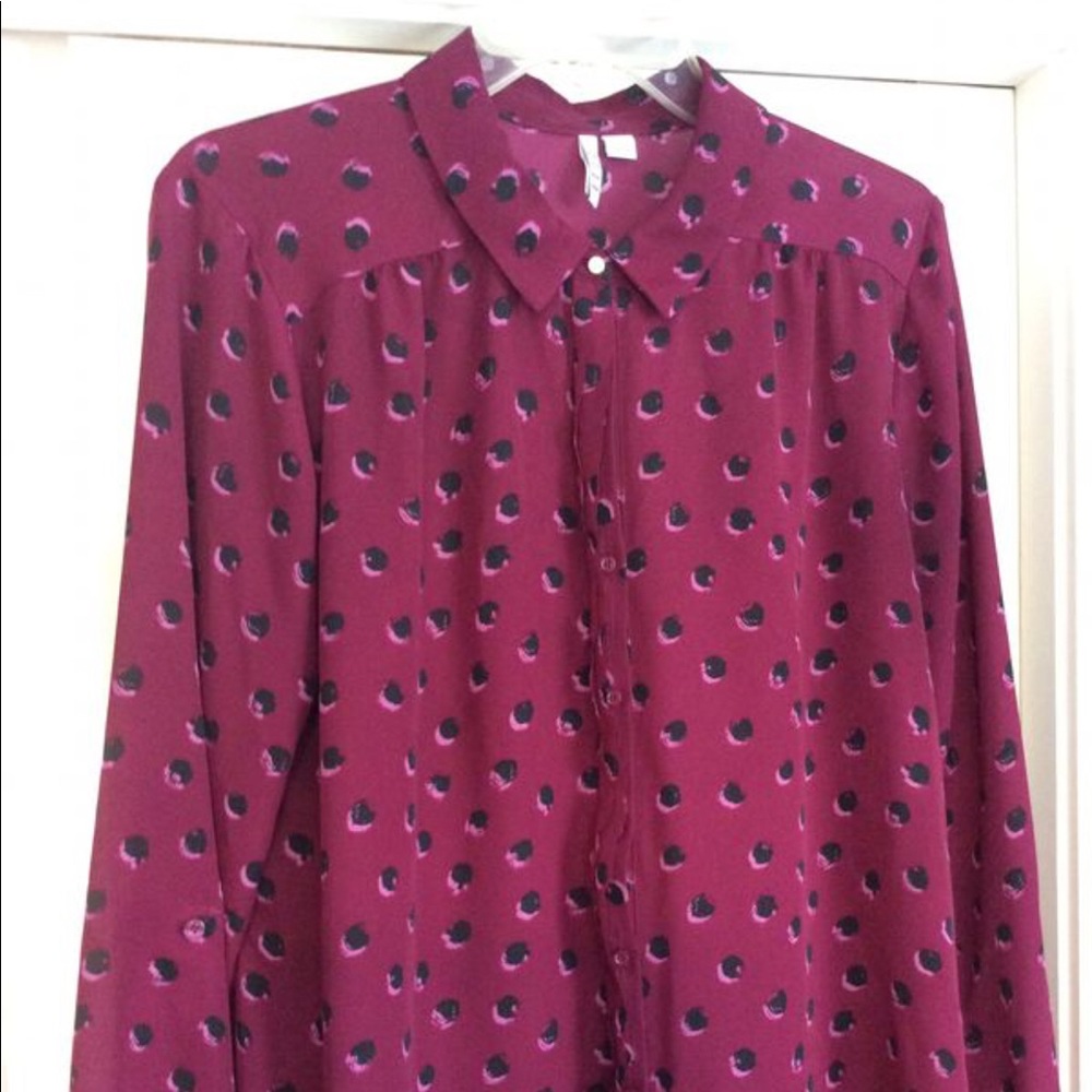 ELLE - Long Sleeve Button Down Shirt - EUC